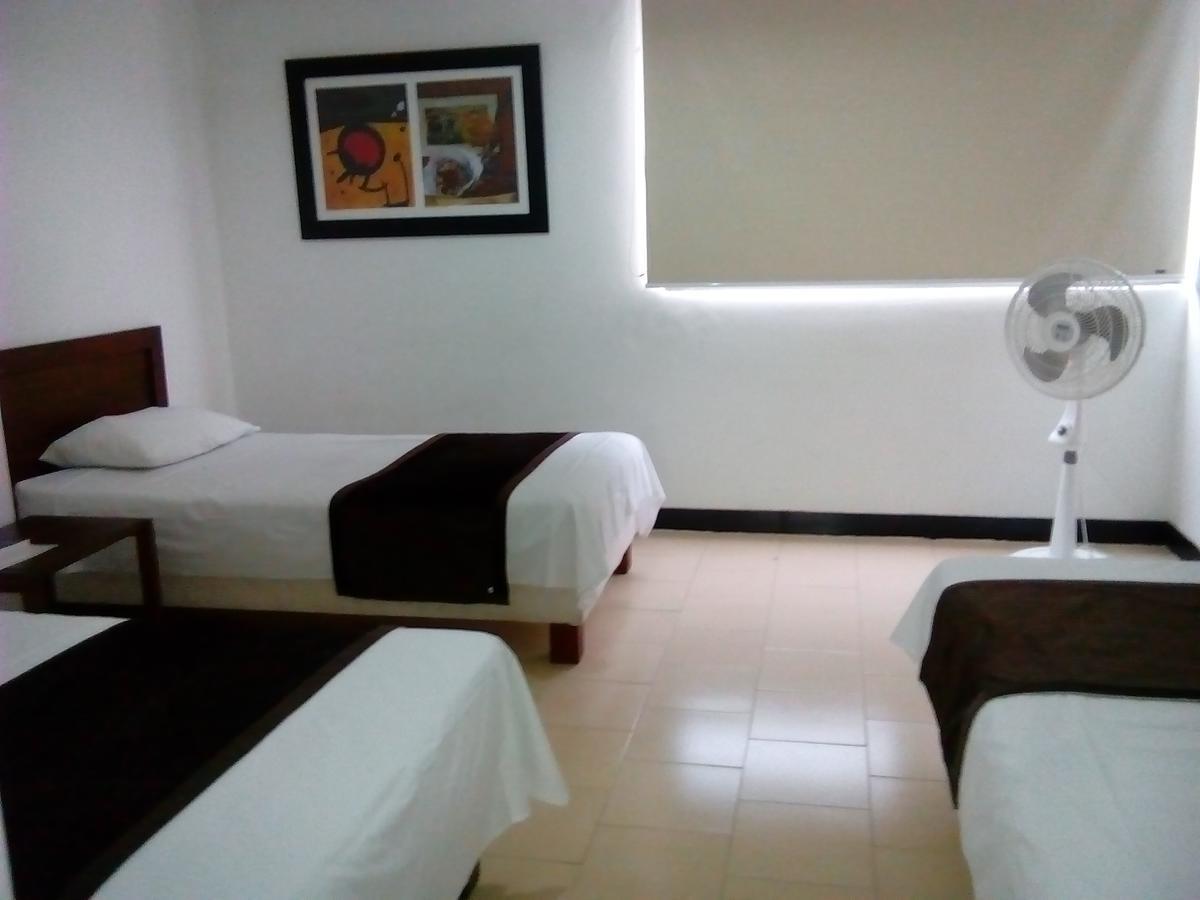 Hotel Hacaritama Ocaña Extérieur photo